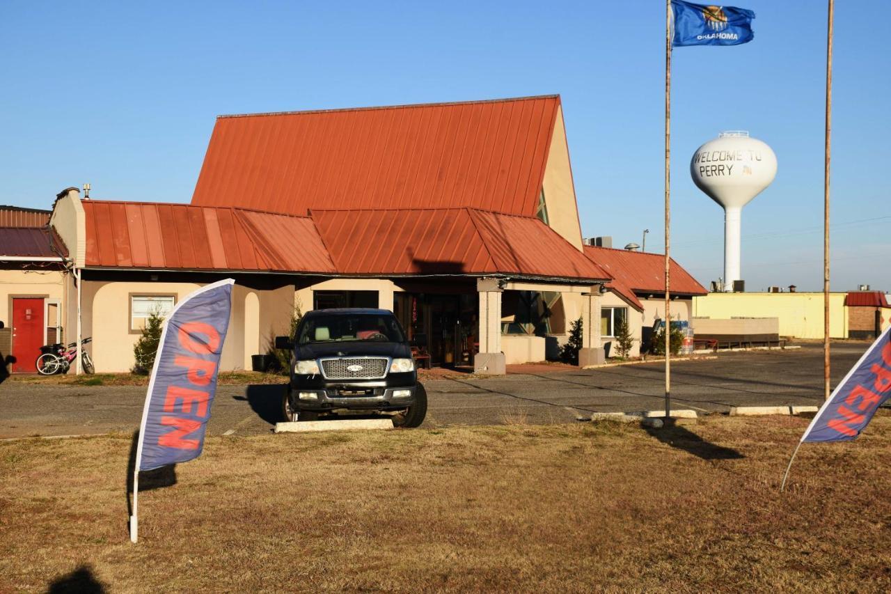 American Best Inn By Oyo I-35 Perry Near Lake Mcmurtry ภายนอก รูปภาพ