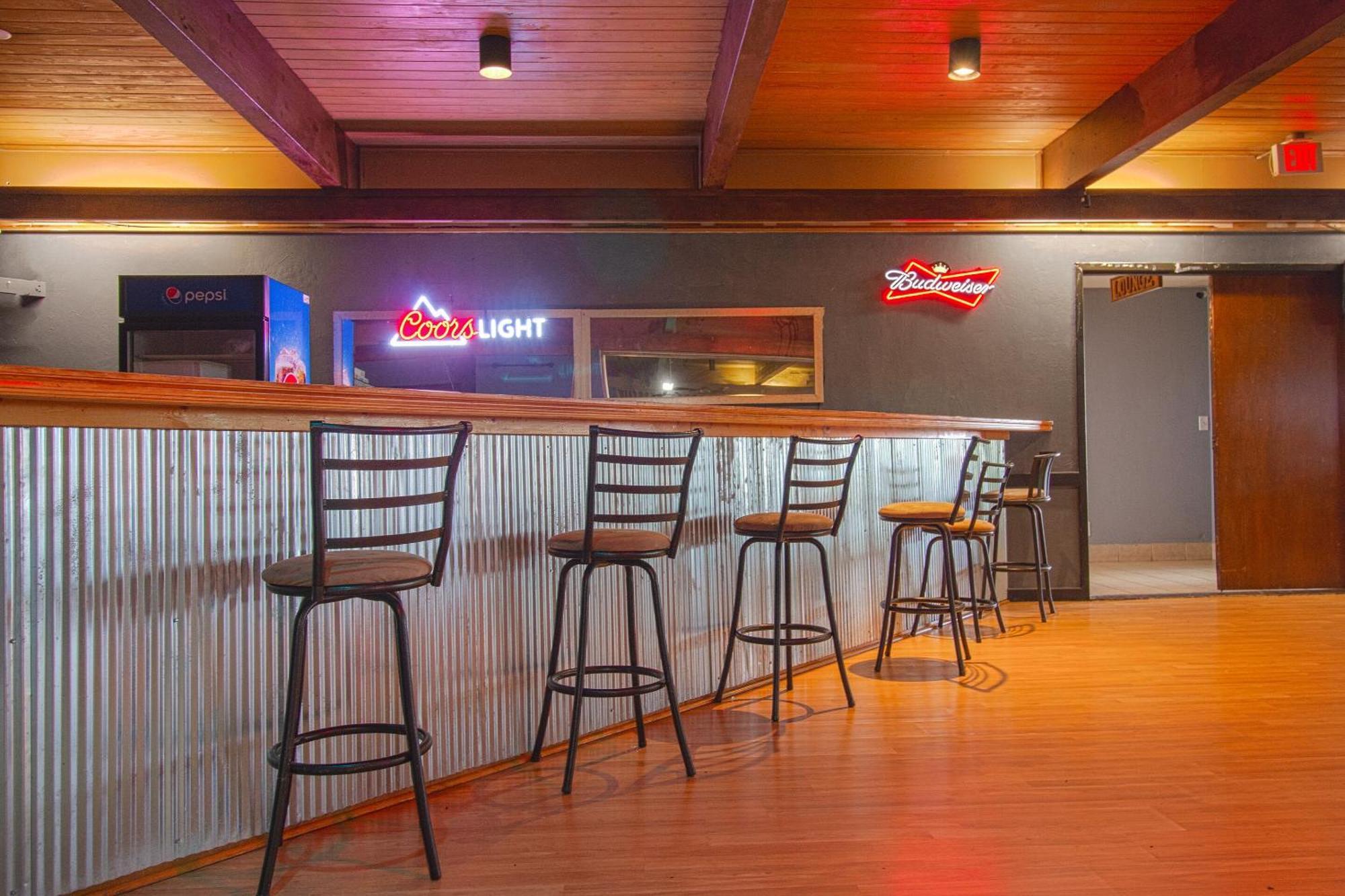 American Best Inn By Oyo I-35 Perry Near Lake Mcmurtry ภายนอก รูปภาพ