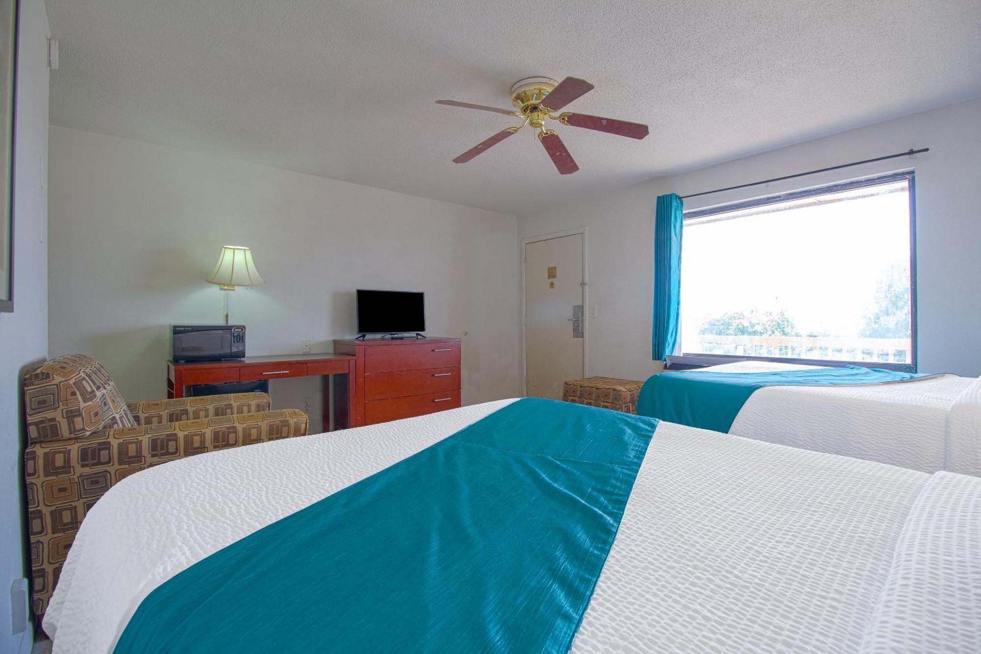 American Best Inn By Oyo I-35 Perry Near Lake Mcmurtry ภายนอก รูปภาพ