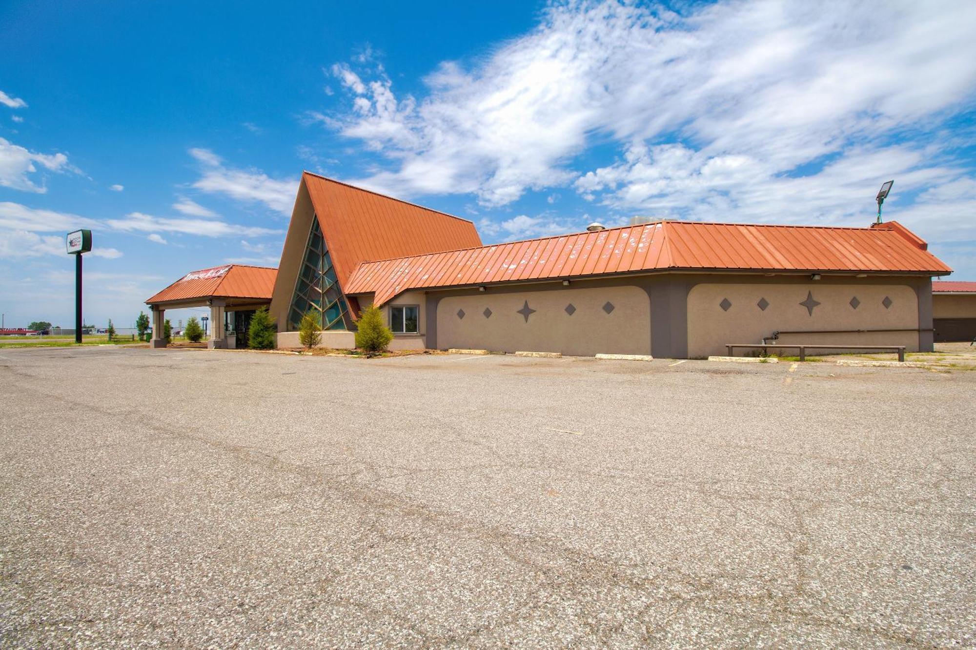 American Best Inn By Oyo I-35 Perry Near Lake Mcmurtry ภายนอก รูปภาพ