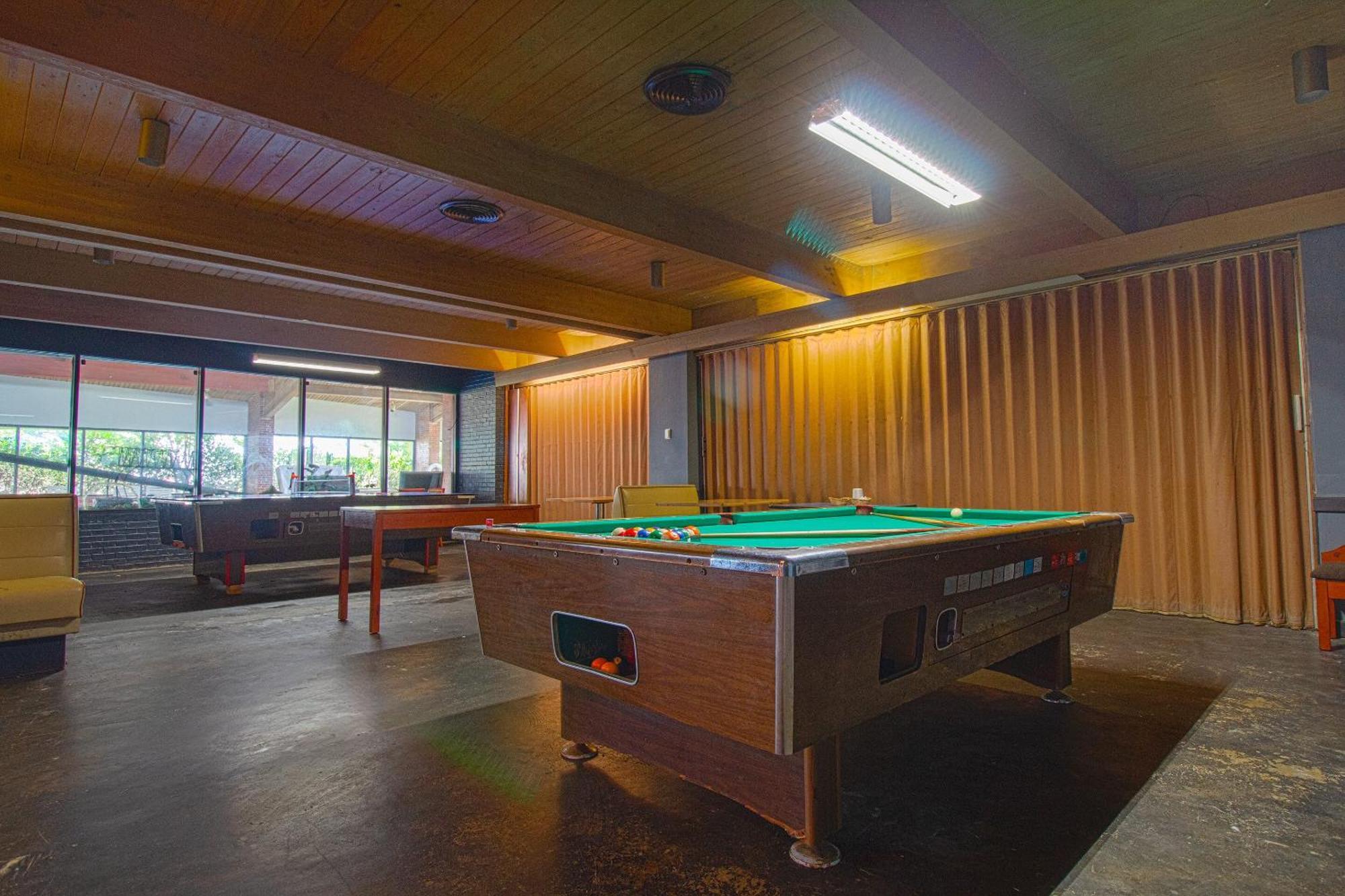 American Best Inn By Oyo I-35 Perry Near Lake Mcmurtry ภายนอก รูปภาพ